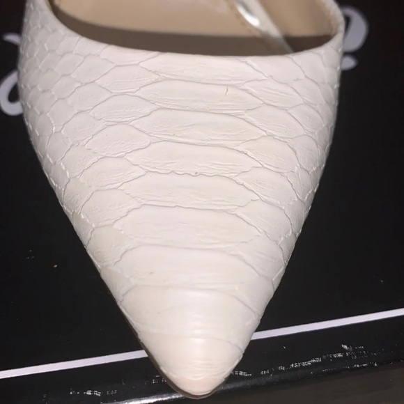 High Heels - Picture 2 of 5